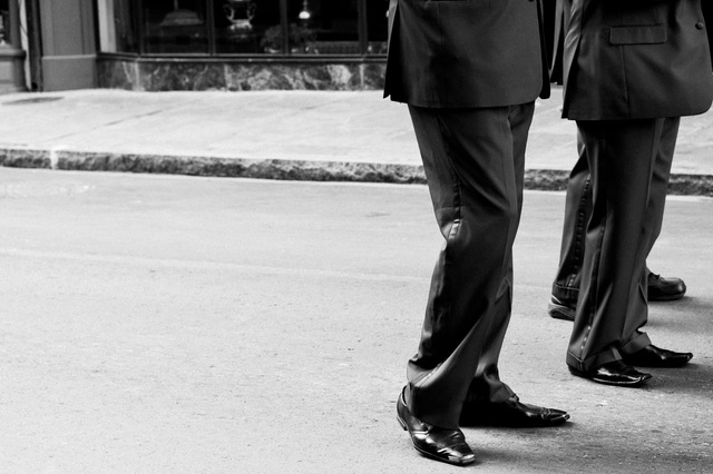 black-and-white-businessman-man-suit